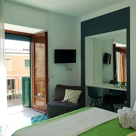 Ninina Boutique Suites Salerno Eksteriør bilde
