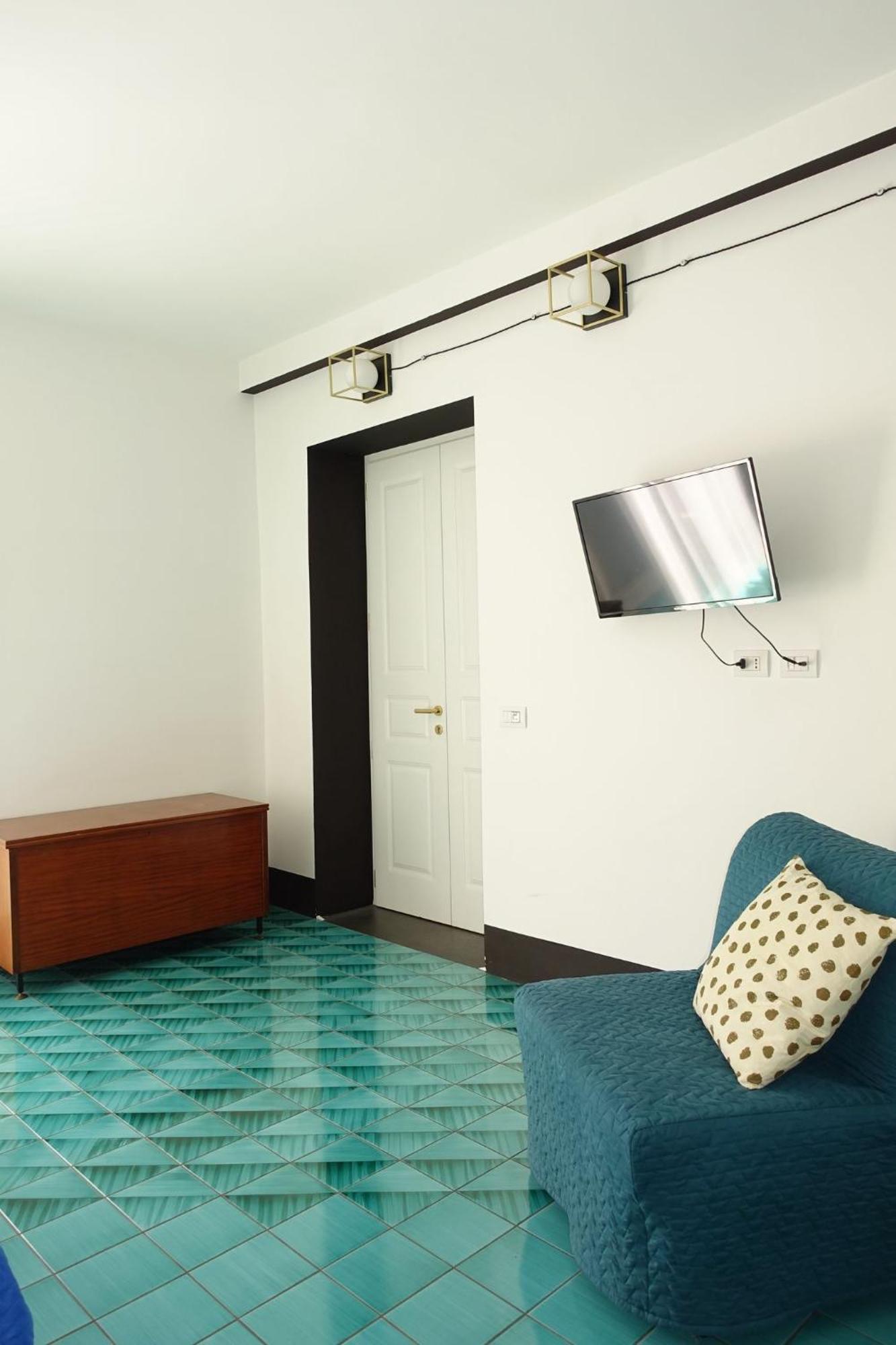 Ninina Boutique Suites Salerno Eksteriør bilde