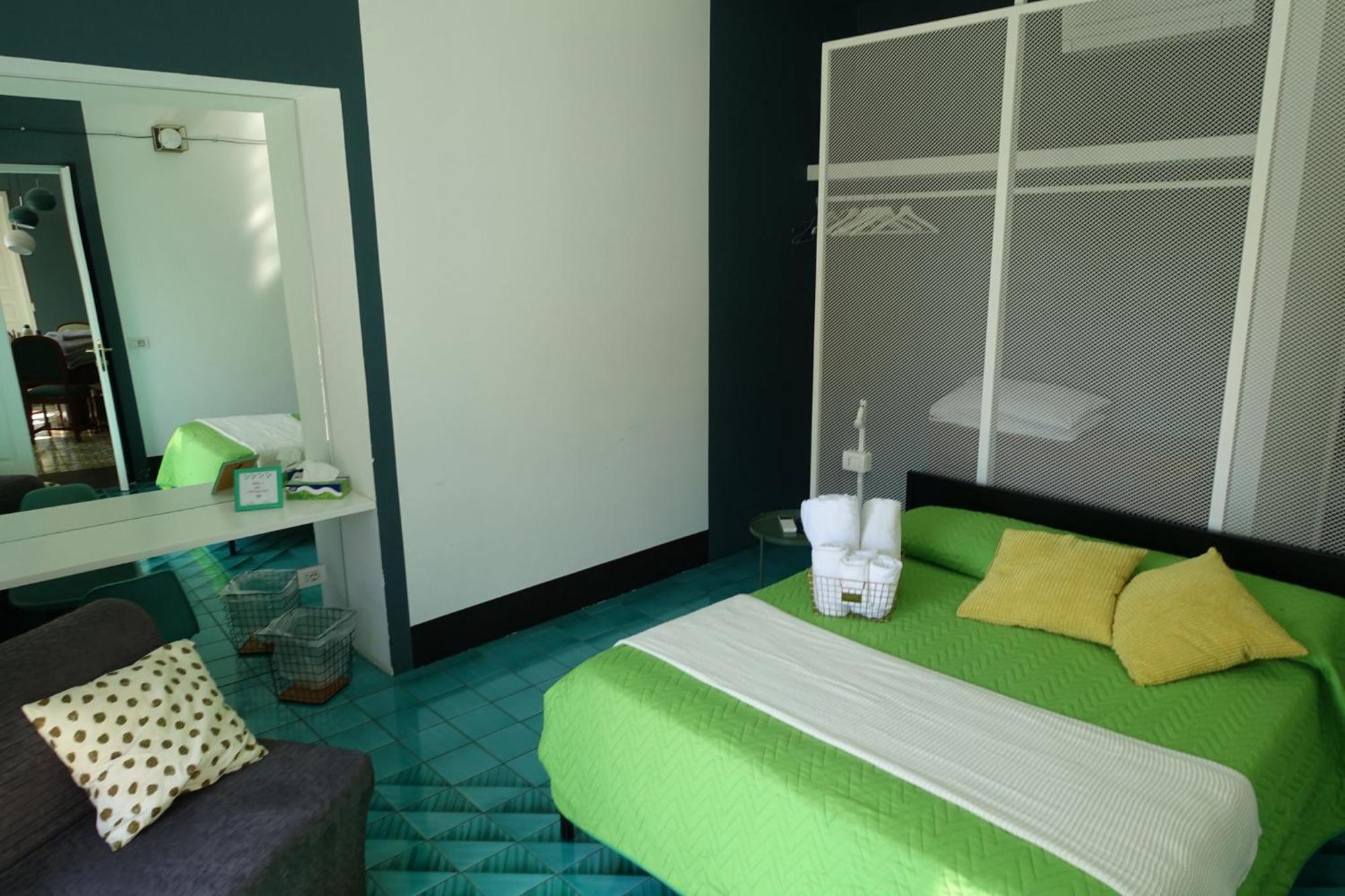 Ninina Boutique Suites Salerno Eksteriør bilde